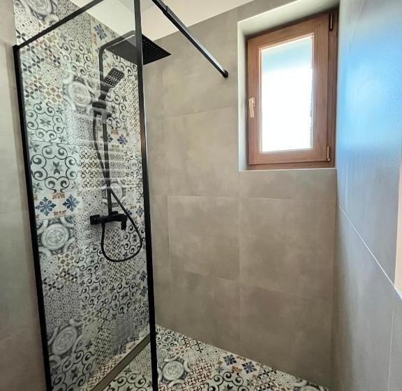 ペンション Donikąd