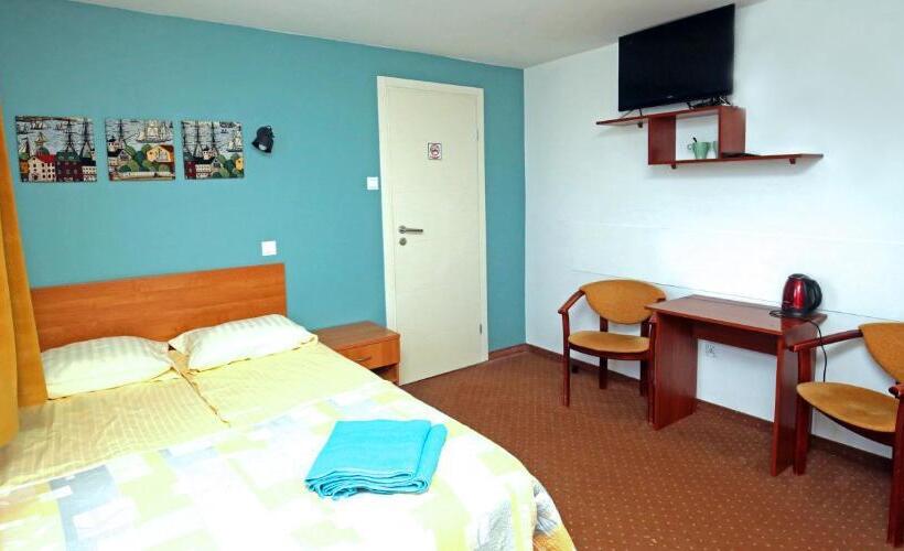 פנסיון Willa Opal