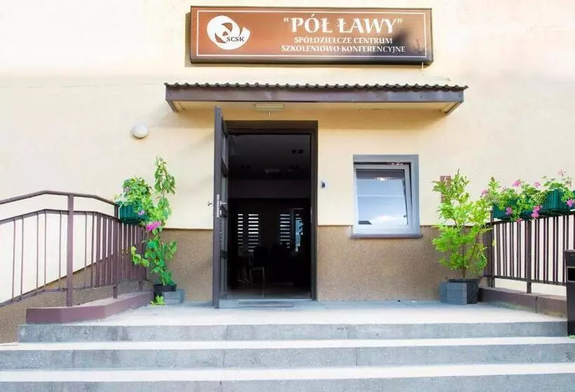 ユースホステル Scsk Pół ławy