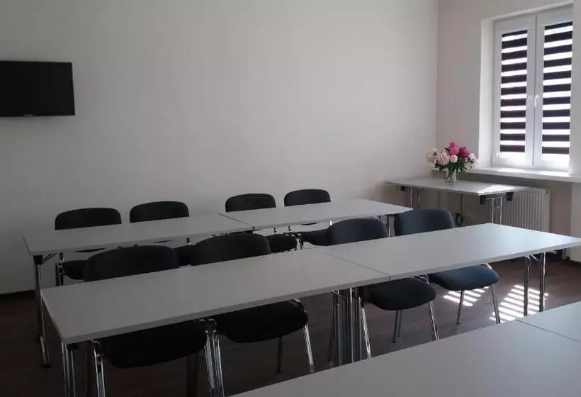 ユースホステル Scsk Pół ławy