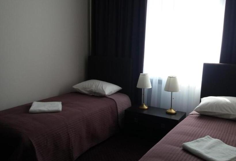 הוסטל Scsk Pół ławy