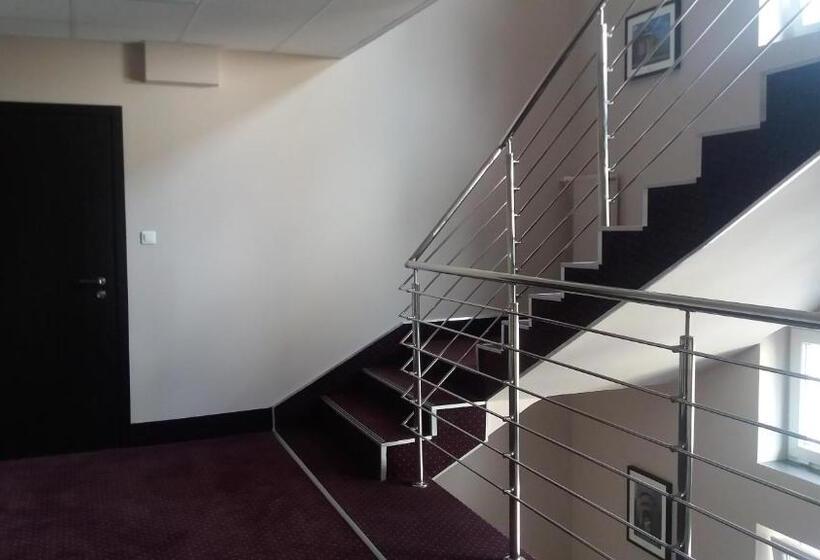 הוסטל Scsk Pół ławy