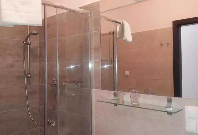 ユースホステル Scsk Pół ławy