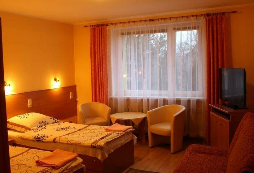 호스텔 Zajazd Jagnar