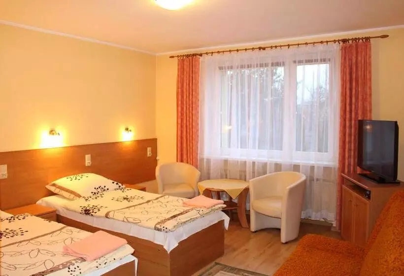 Retkeilymaja Zajazd Jagnar