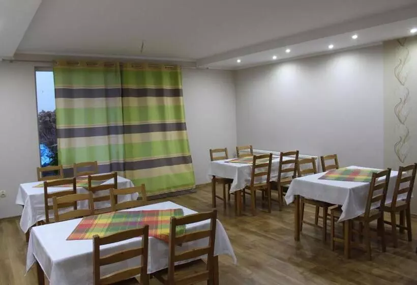 Retkeilymaja Zajazd Jagnar