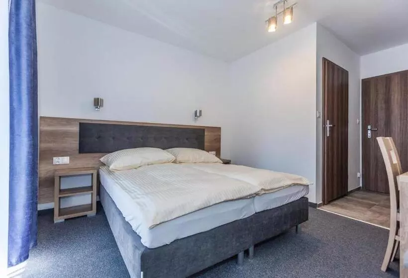 Aamiaismajoitus (B&B) Dom Gościnny Milenium