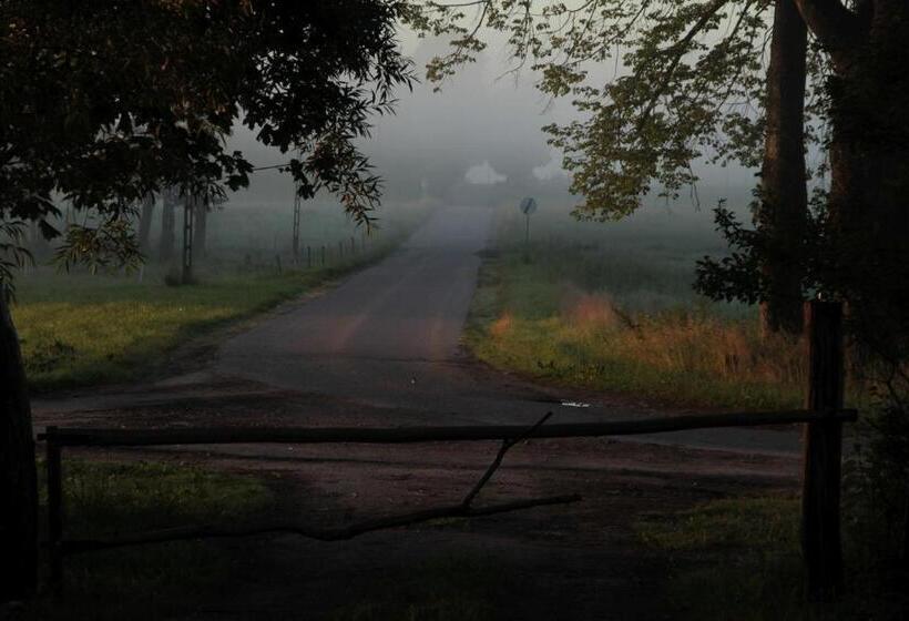 민박 Dwór łumbie