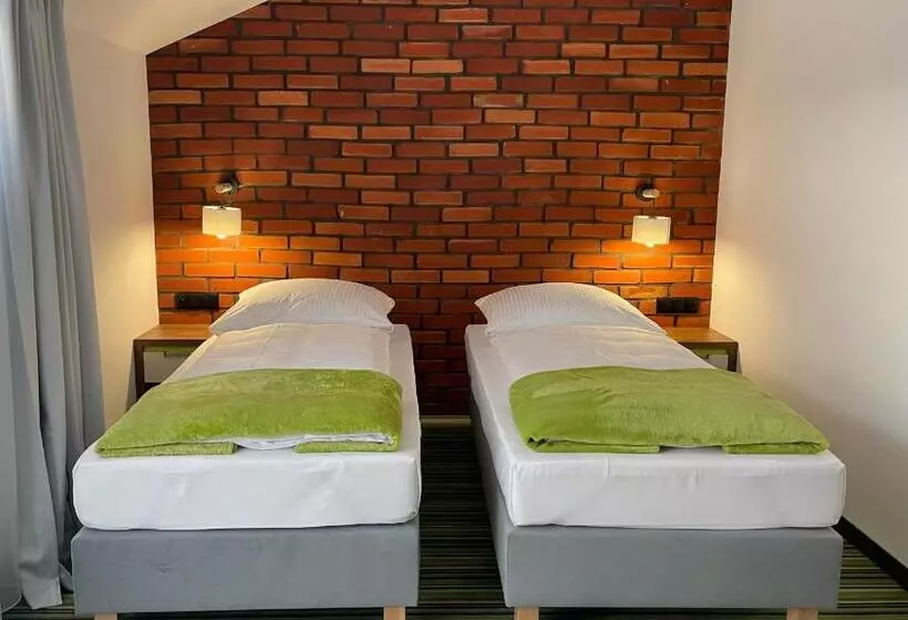 Aamiaismajoitus (B&B) Kompleks Taaka Ryba