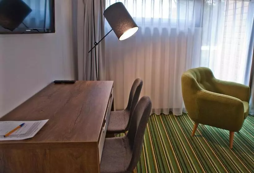 Aamiaismajoitus (B&B) Kompleks Taaka Ryba