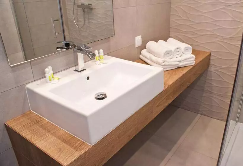 Aamiaismajoitus (B&B) Kompleks Taaka Ryba