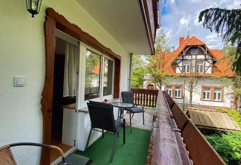 Aamiaismajoitus (B&B) Pensjonat Merkury