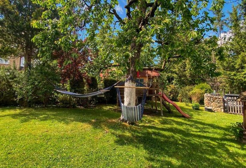 تختخواب و صبحانه Pensjonat Merkury