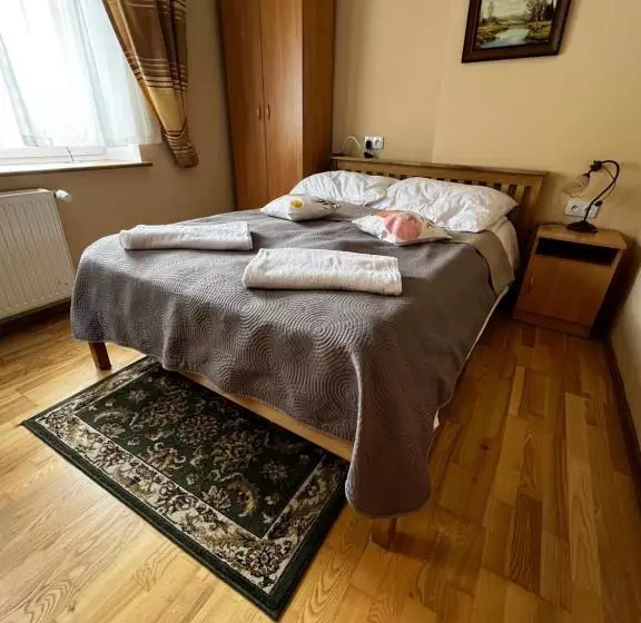 Aamiaismajoitus (B&B) Pensjonat Merkury