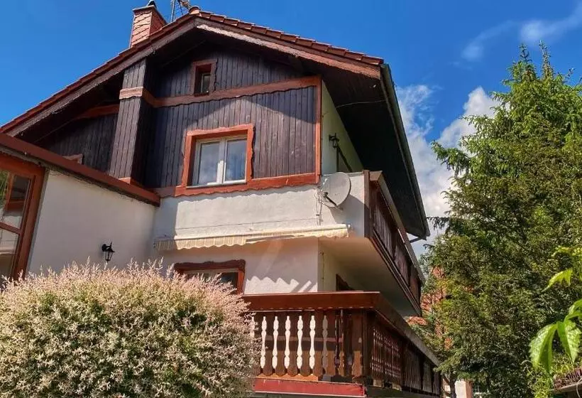 Aamiaismajoitus (B&B) Pensjonat Merkury