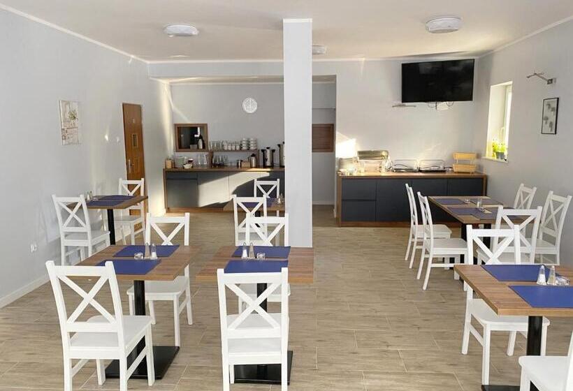 تختخواب و صبحانه Magnezja