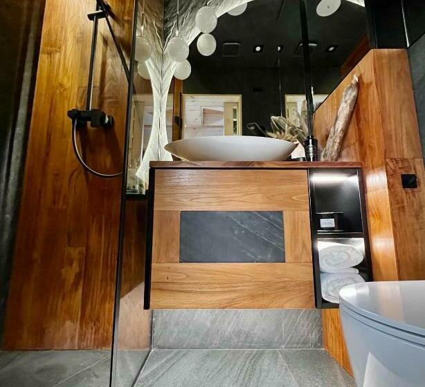 Bed and Breakfast My Tree Home Warszawa, Macierowe Bagno