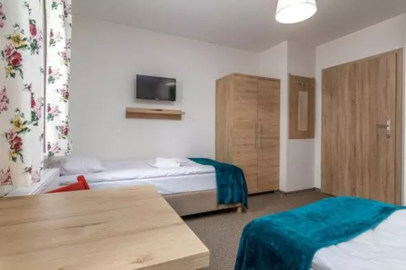 تختخواب و صبحانه Róża Sudetów