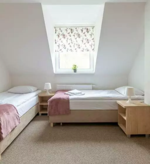 تختخواب و صبحانه Róża Sudetów