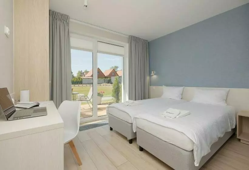 Hotelli Bursztyn   Bernstein Apartments