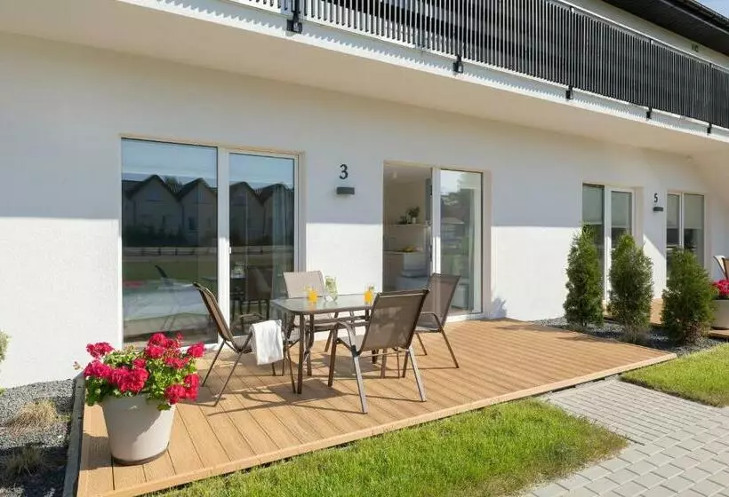 Hotelli Bursztyn   Bernstein Apartments