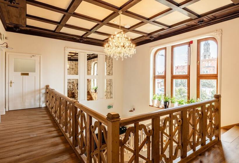 فندق I Restauracja Na Skarpie