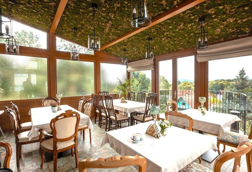 فندق I Restauracja Na Skarpie