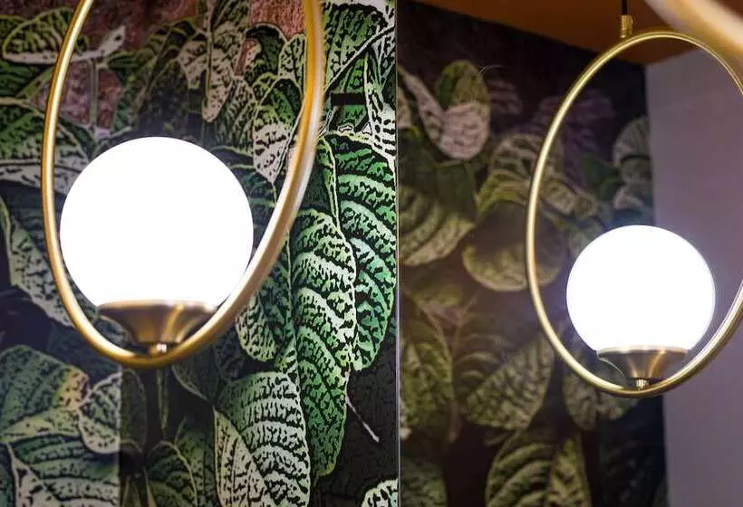 Hotelli I Restauracja Na Skarpie