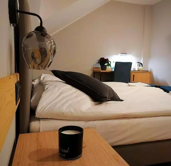 Hotelli Pensjonat I Restauracja Hubertówka