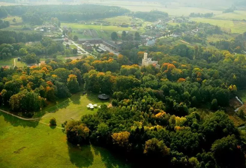 Pałac Mierzęcin Wellness & Wine Resort