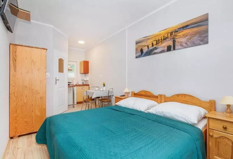 ペンション Amber Dziwnów   Pokoje I Apartamenty & Spa