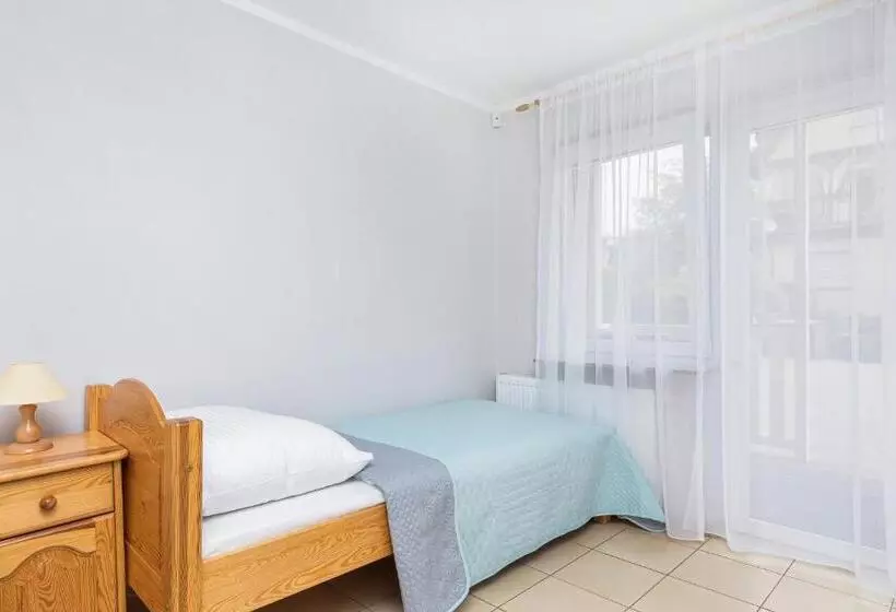 ペンション Amber Dziwnów   Pokoje I Apartamenty & Spa