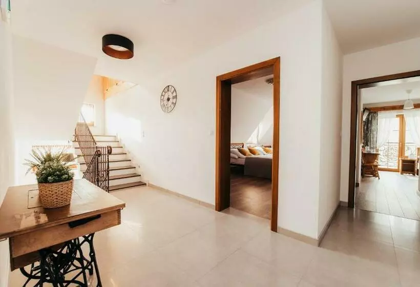 ペンション Willa Giergonia