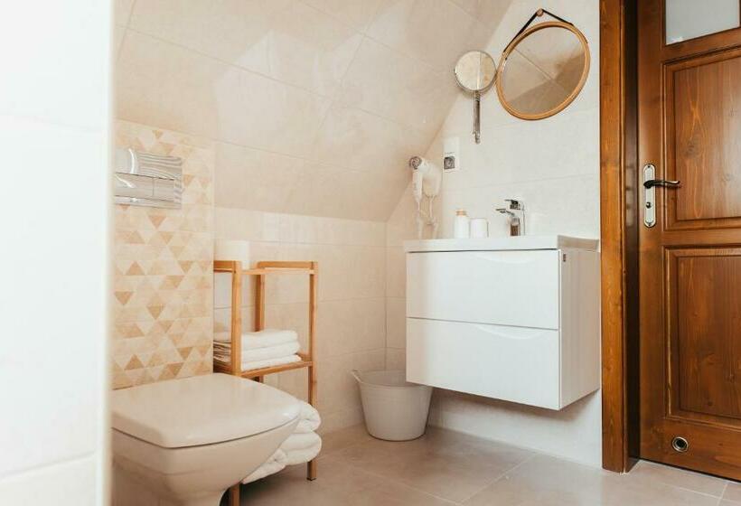 ペンション Willa Giergonia