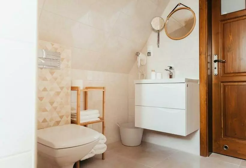 ペンション Willa Giergonia