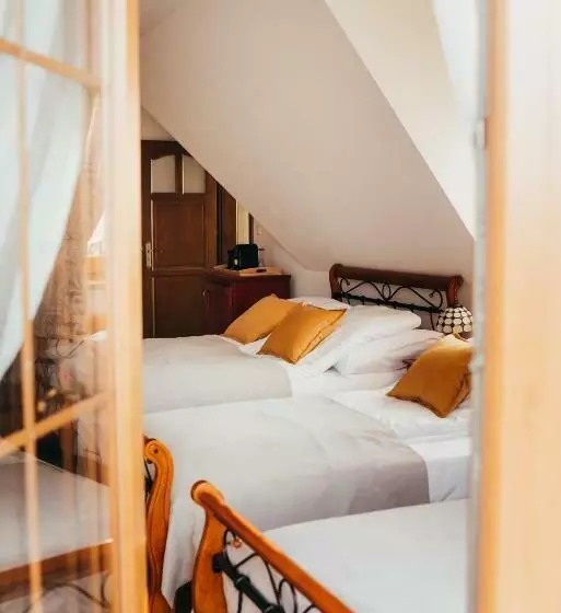 ペンション Willa Giergonia