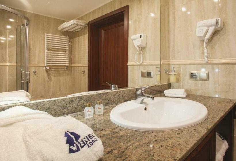 استراحتگاه Jutrzenka Medical Spa