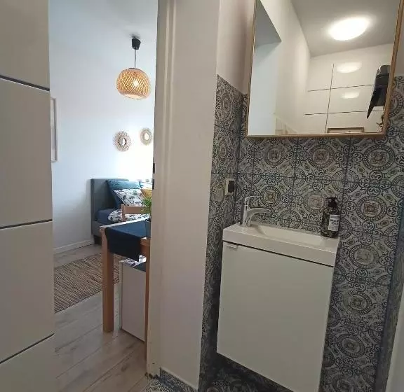 Retkeilymaja Lemuria Pokój Z łazienką Szkolna