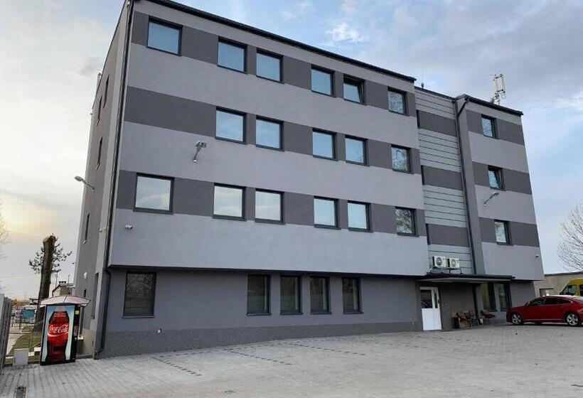 Общежитие Noclegi Europol