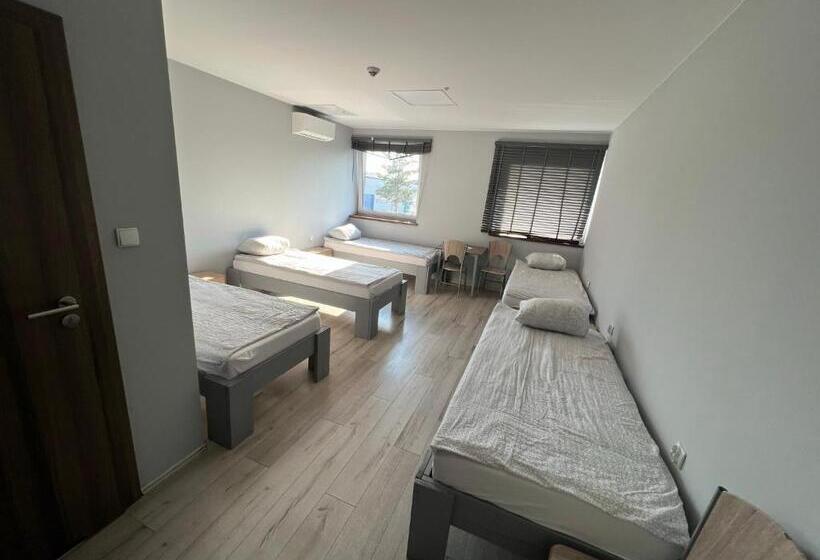 Общежитие Noclegi Europol