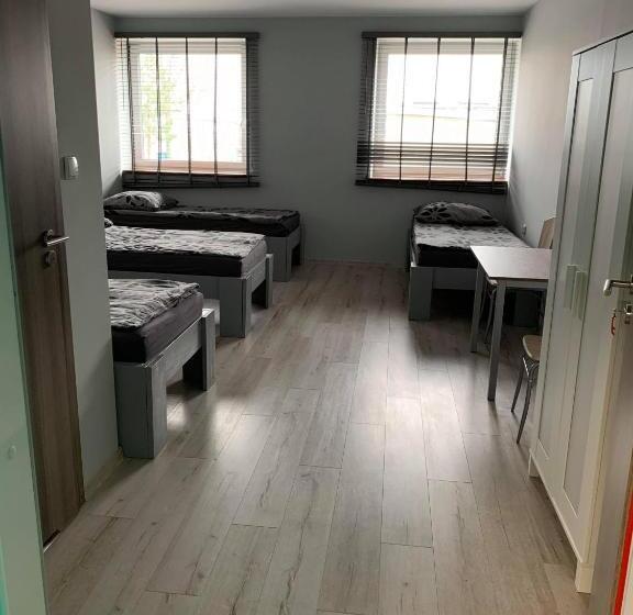 Общежитие Noclegi Europol