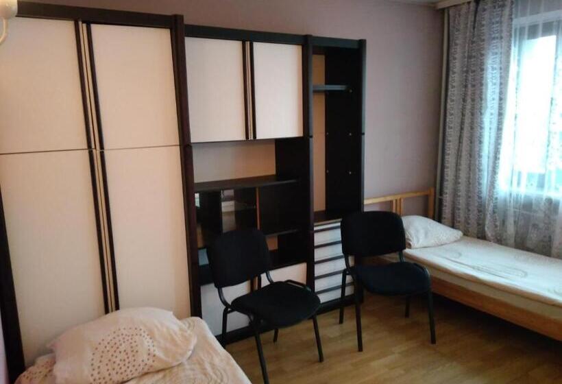 הוסטל Zajazd Arka 2