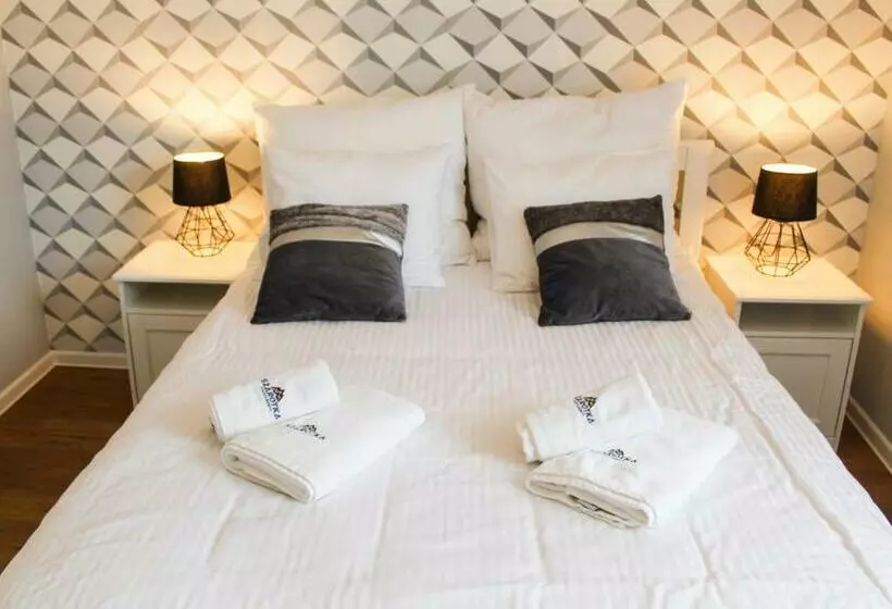 Apartamenty Szarotka