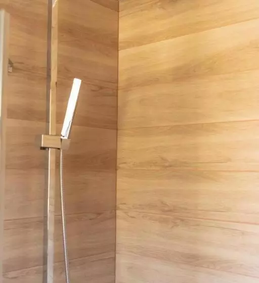 Aamiaismajoitus (B&B) Apartamenty Pod Zamkiem W Janowcu