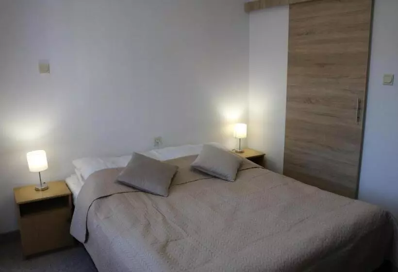 Aamiaismajoitus (B&B) Dom Gościnny Posejdon