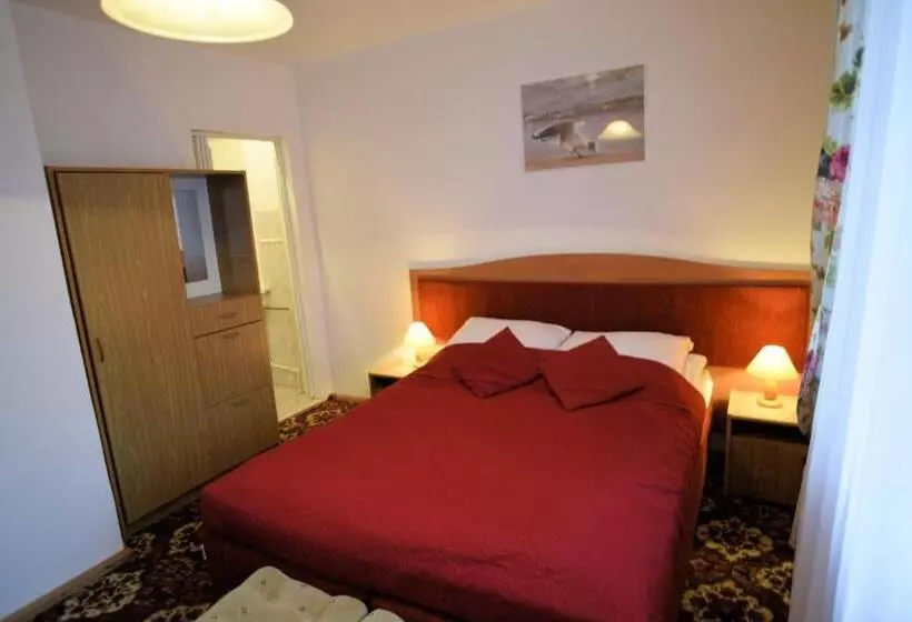 Aamiaismajoitus (B&B) Dom Gościnny Posejdon