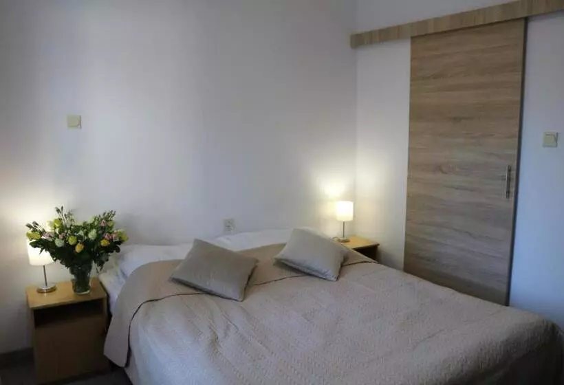 Aamiaismajoitus (B&B) Dom Gościnny Posejdon