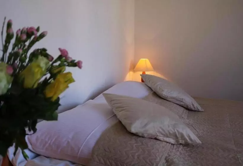 Aamiaismajoitus (B&B) Dom Gościnny Posejdon