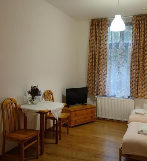 Bed and Breakfast Dworek Pod świerkami