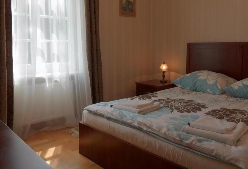 Bed and Breakfast Pokoje Gościnne Pałac W Balicach Instytut Zootechniki Pib